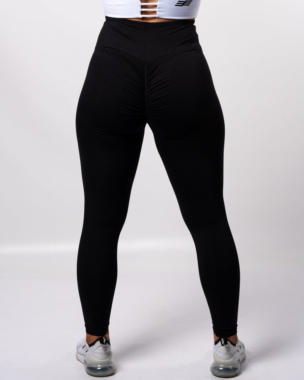 Black Classic Srunch Bum Leggings - XCLUSIVE APPAREL.