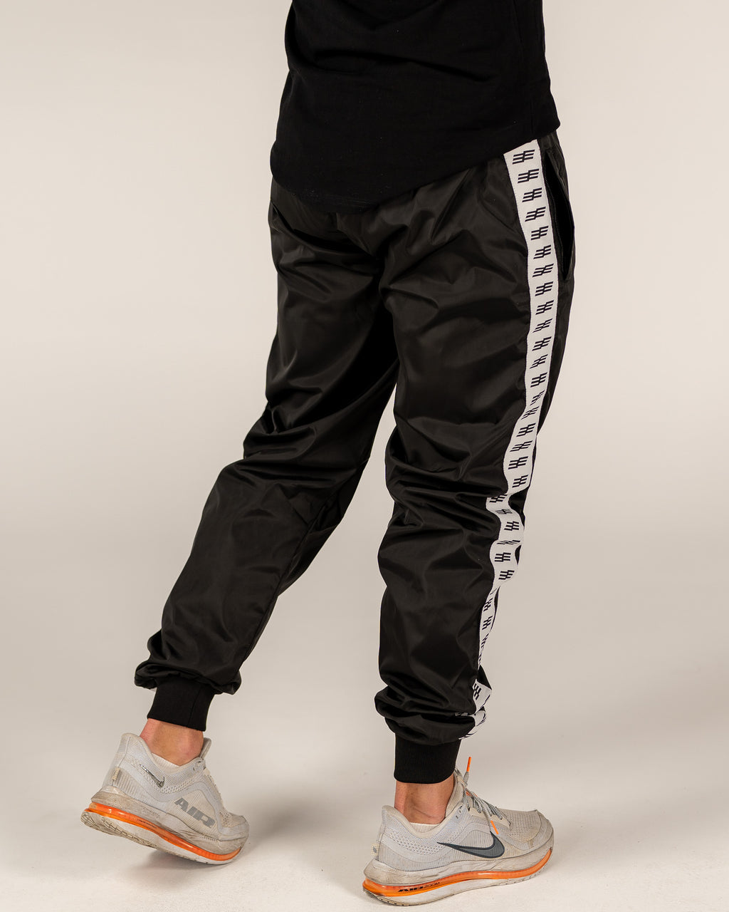 Men's Ribbon Jogger - Black