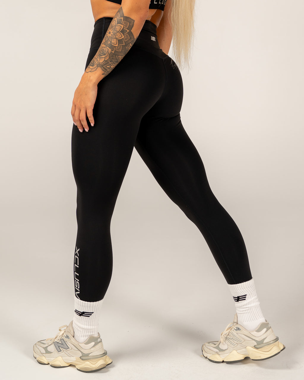 Women's Signature Leggings - Black/Silver