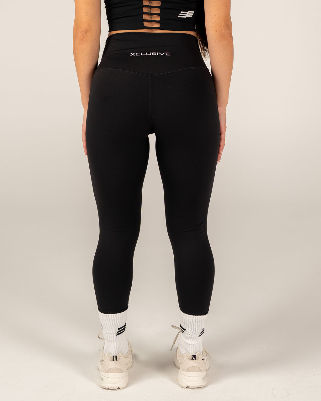 Women's Signature V-Line Leggings - Black