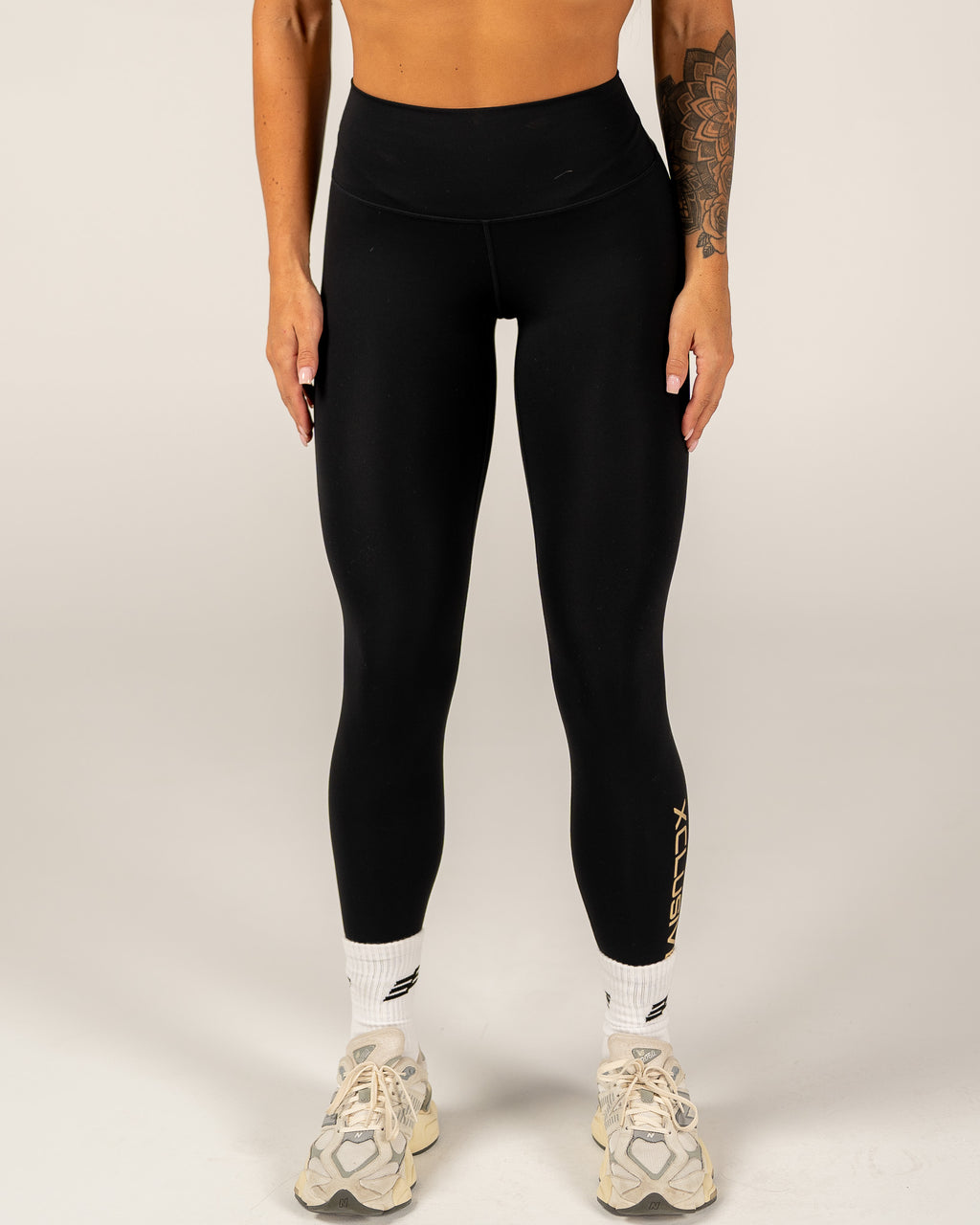 Women's Signature Leggings - Black/Gold