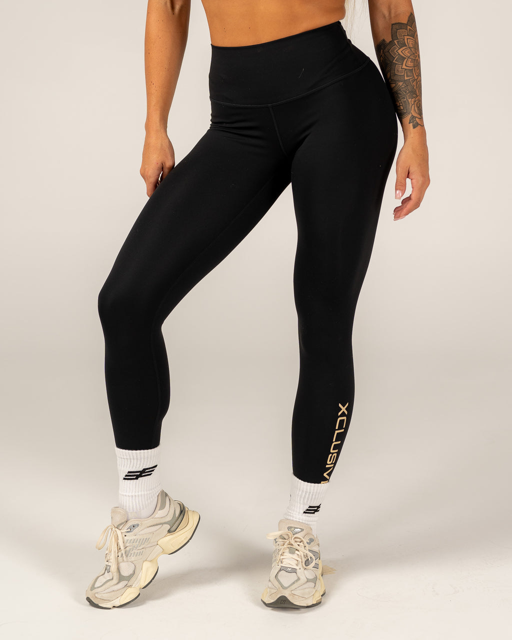 Women's Signature Leggings - Black/Gold