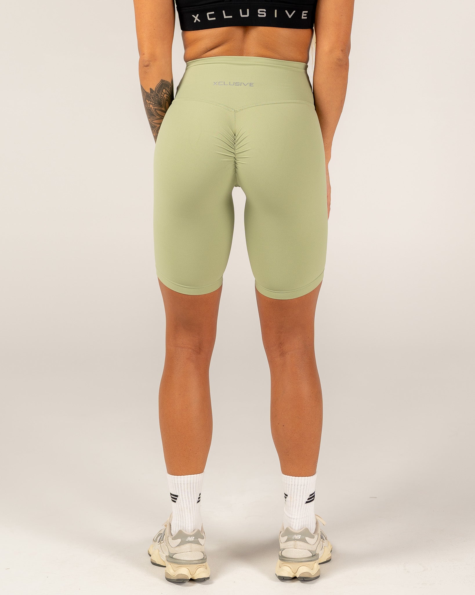 Women's Scrunch Bum Bike Shorts - Light Green