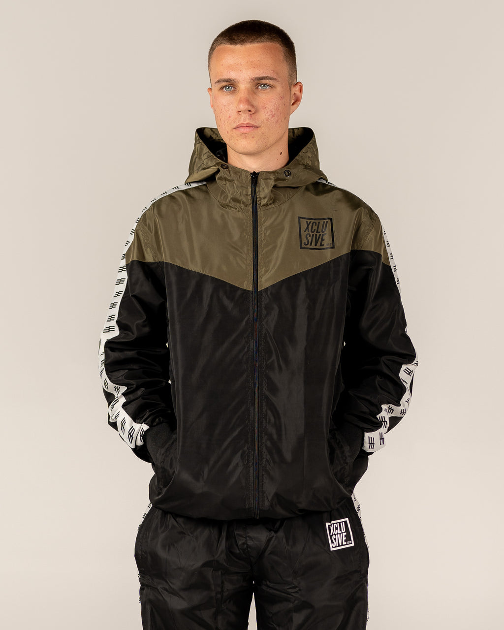 Men's Windbreaker - Black/Khaki Green