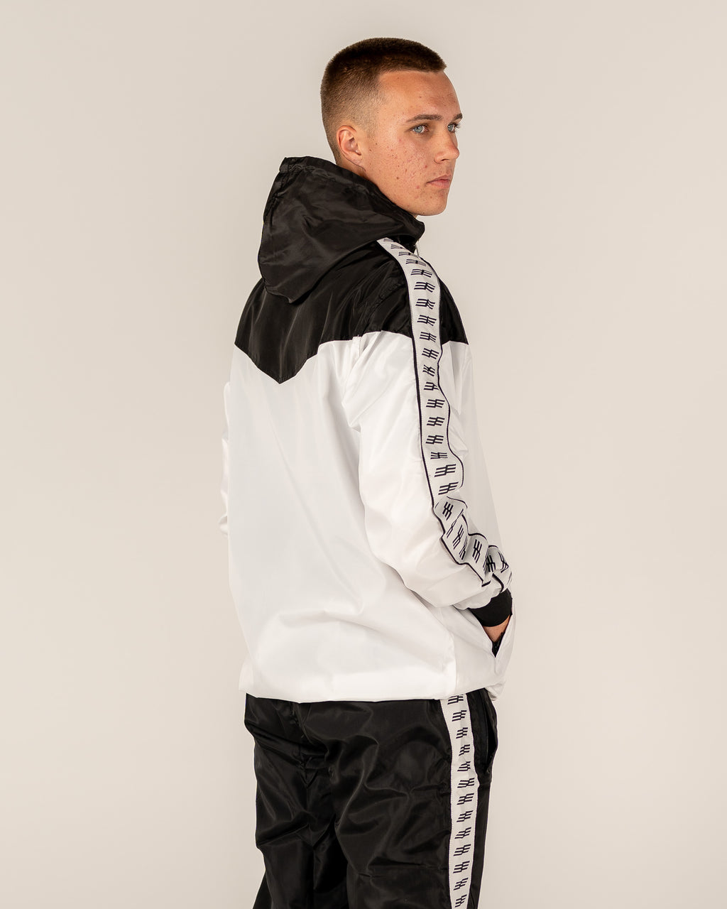 Men's Windbreaker Black/White